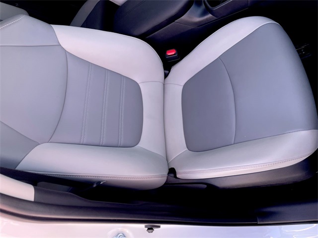 2025 Toyota RAV4 XLE Premium photo 15