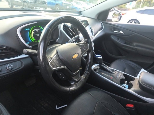 2018 Chevrolet Volt LT photo 8