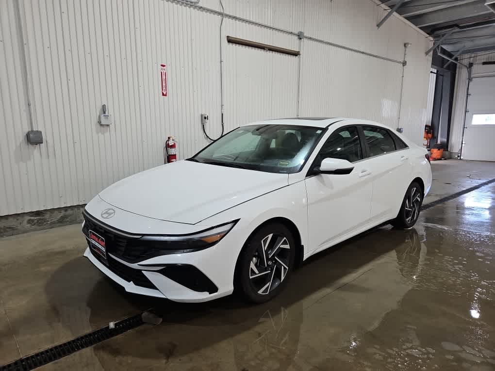 2025 Hyundai Elantra Limited