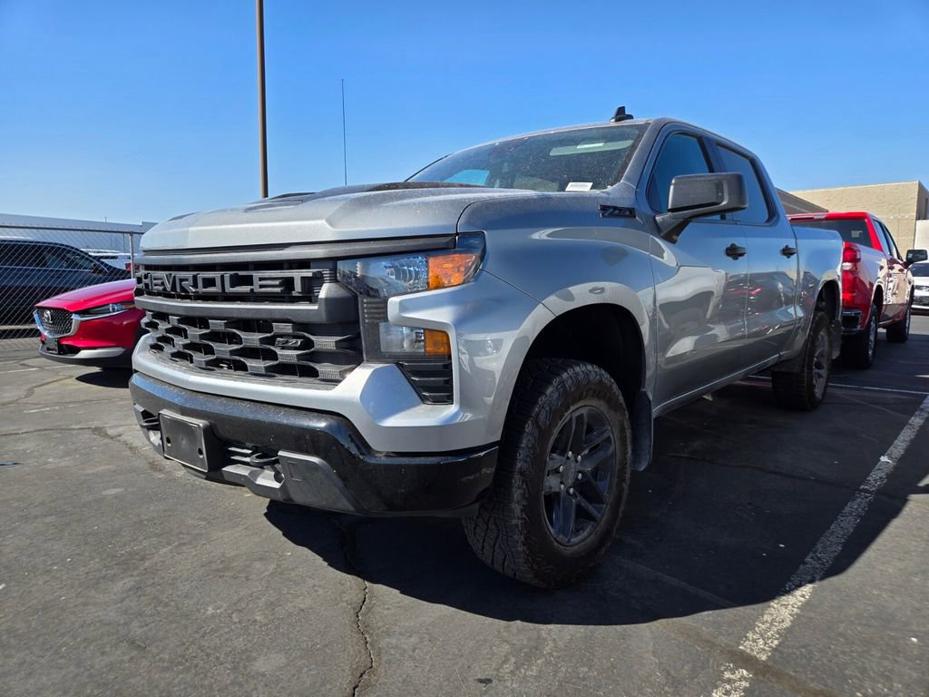 2024 Chevrolet Silverado 1500 Custom Trail Boss photo 2