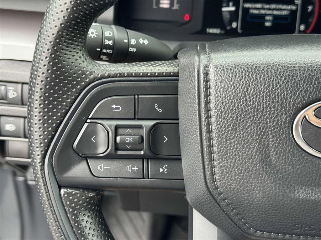 2024 Toyota Tacoma SR5 4x4 photo 8