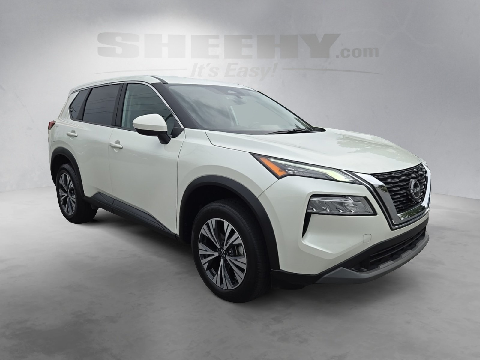 2023 Nissan Rogue SV photo 2