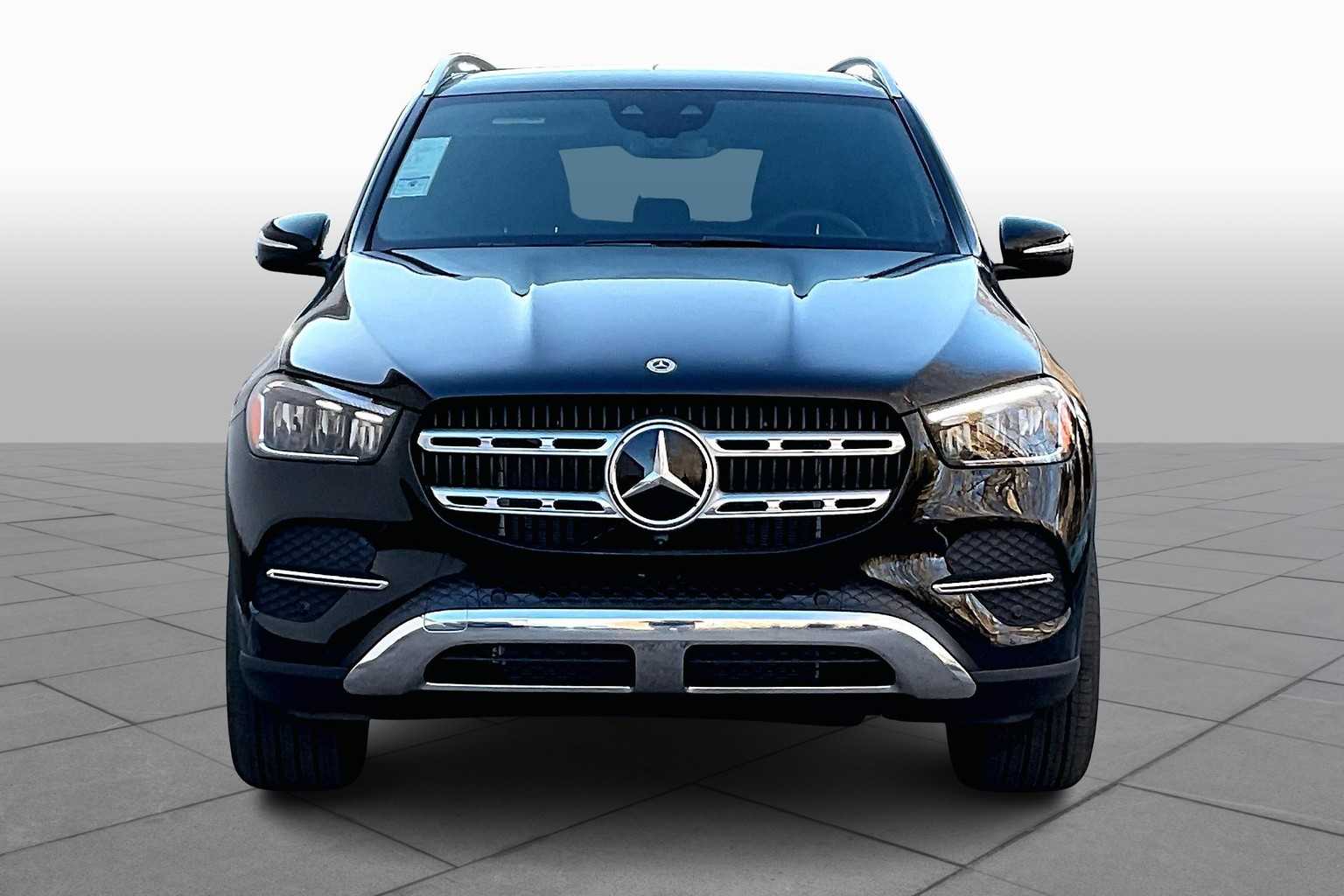 2025 Mercedes Benz GLE 450 4MATIC photo 3