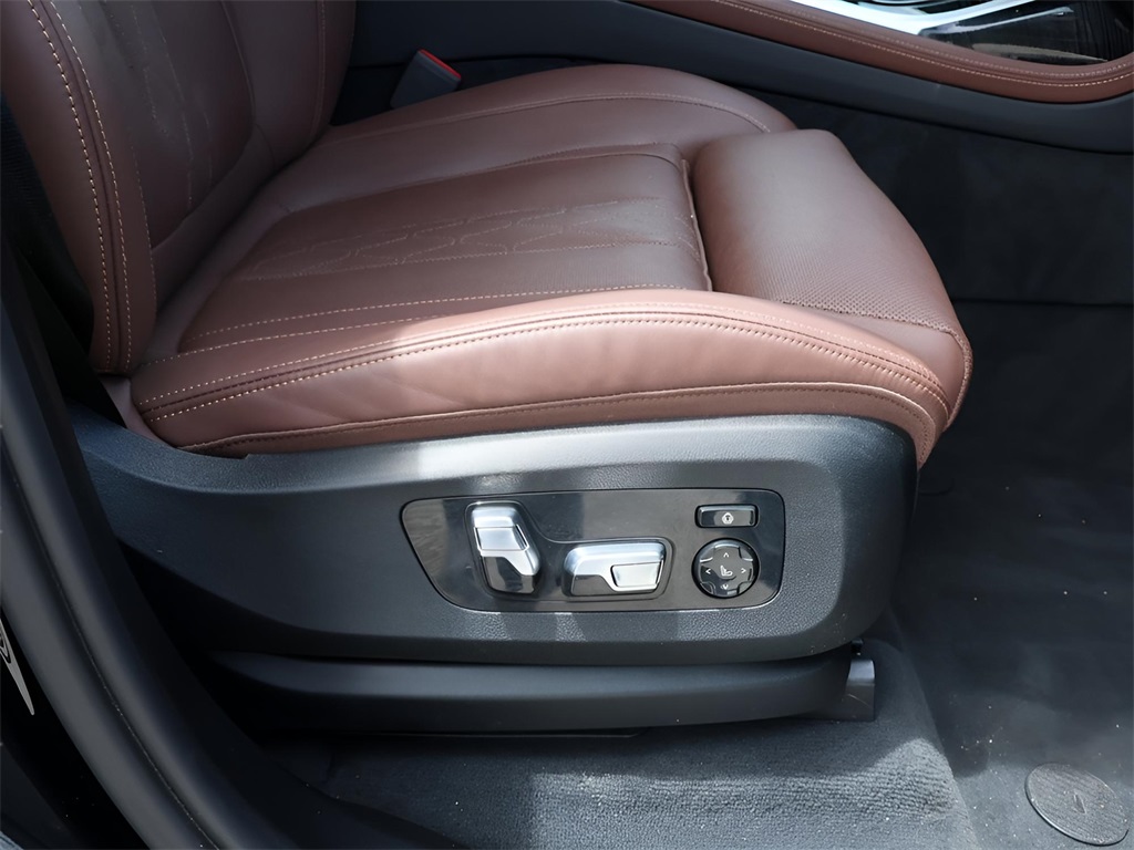 2023 Bmw X7 M60i photo 10