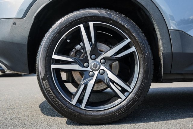 2019 Volvo XC40 R-Design photo 15