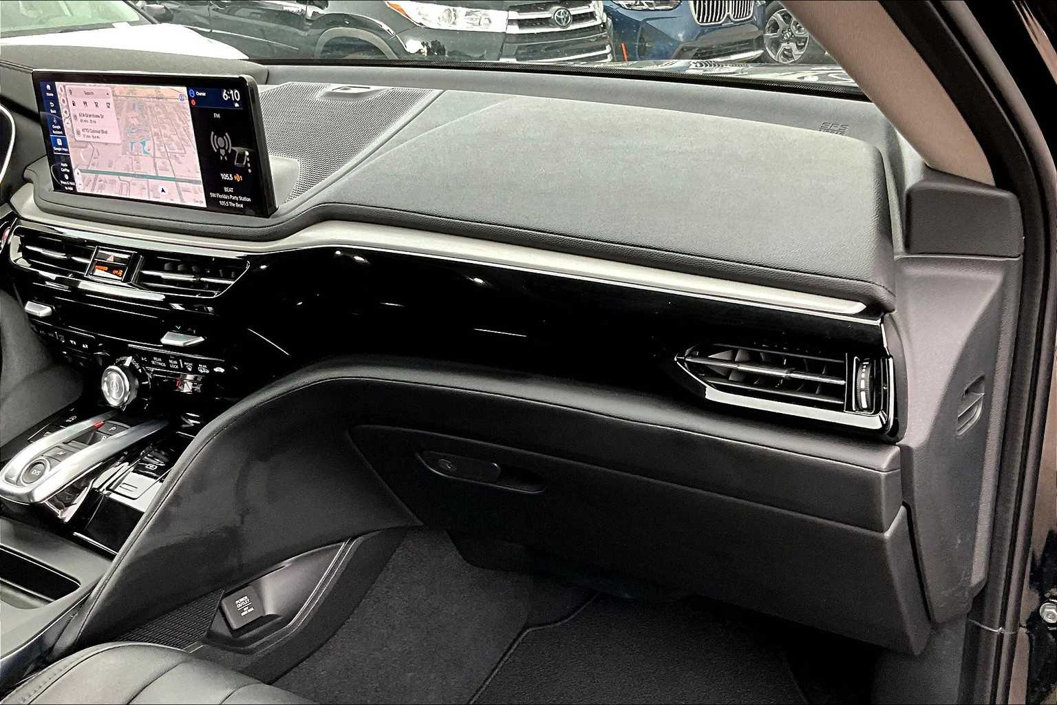 2025 Acura MDX SH-AWD photo 15