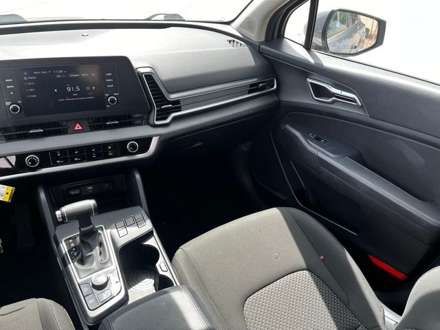 2024 Kia Sportage LX photo 7