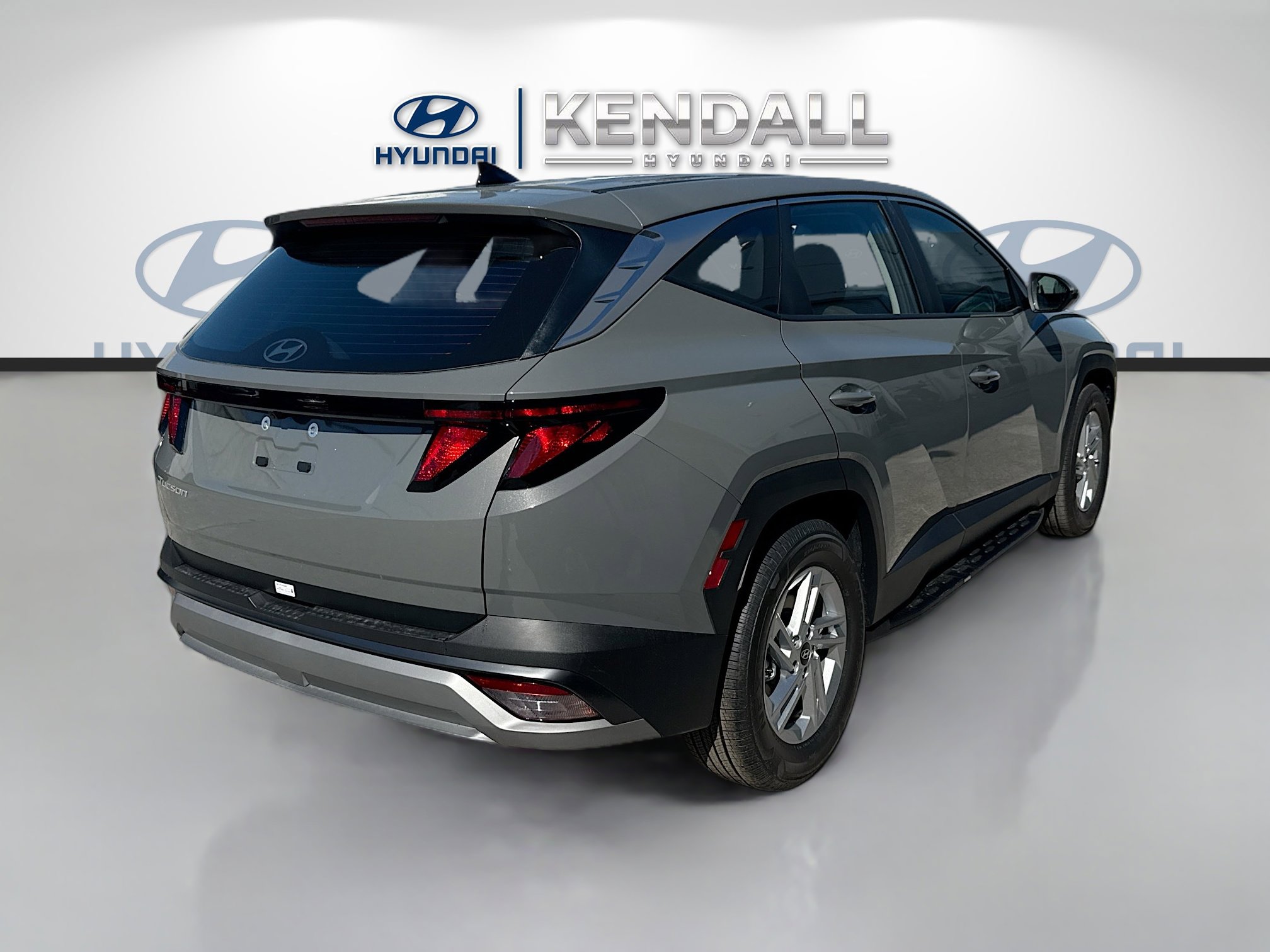 2026 Hyundai Tucson SE photo 4