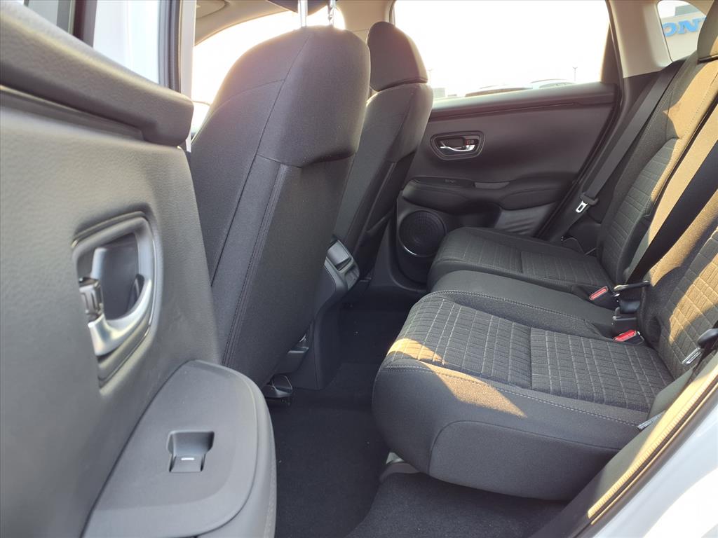 2026 Honda HR-V LX photo 4