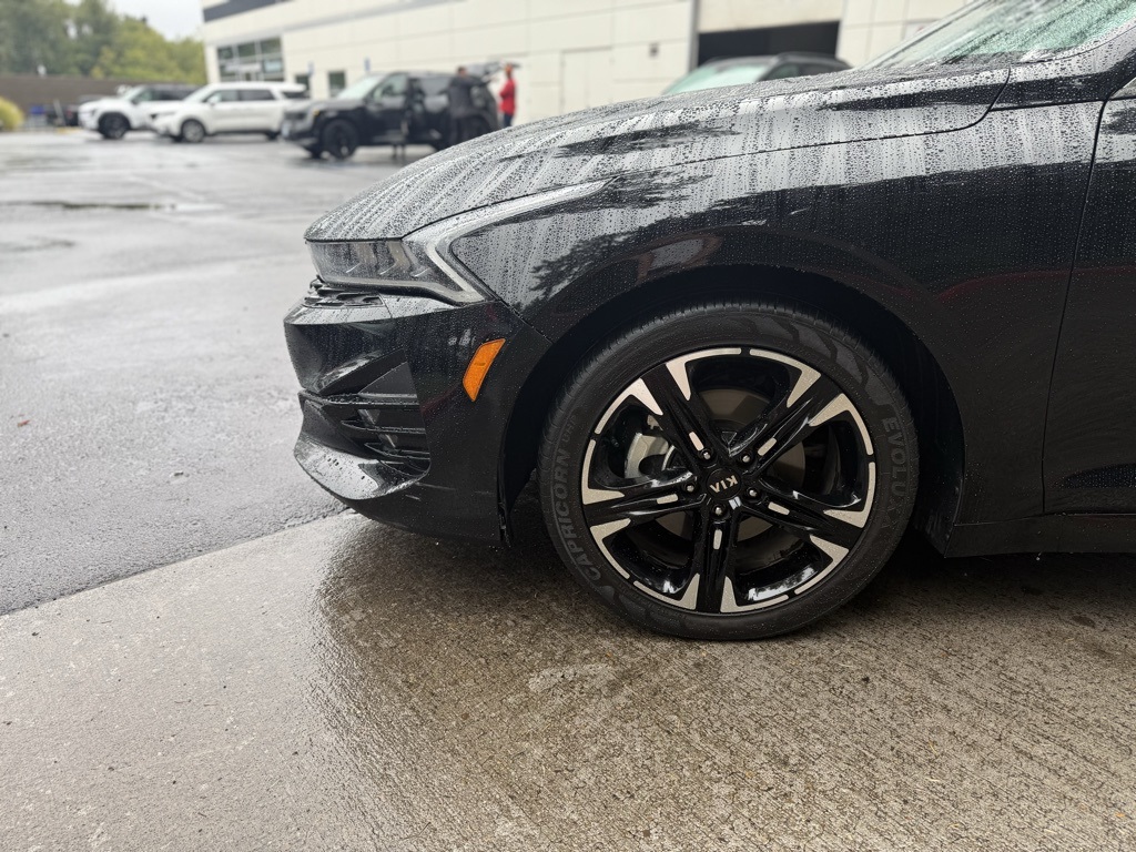 2021 Kia K5 GT-Line photo 4