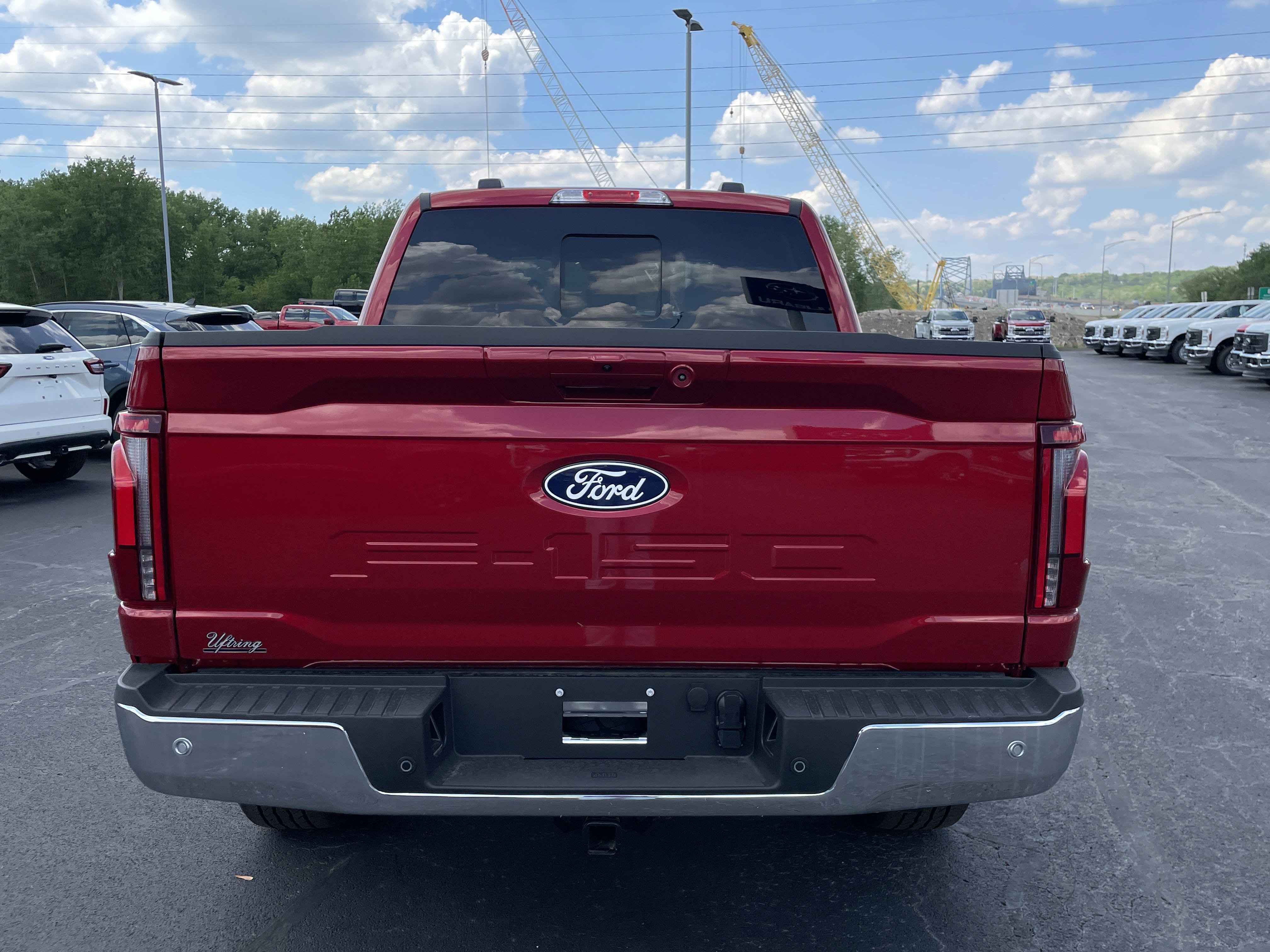 2025 Ford F-150 Lariat photo 3