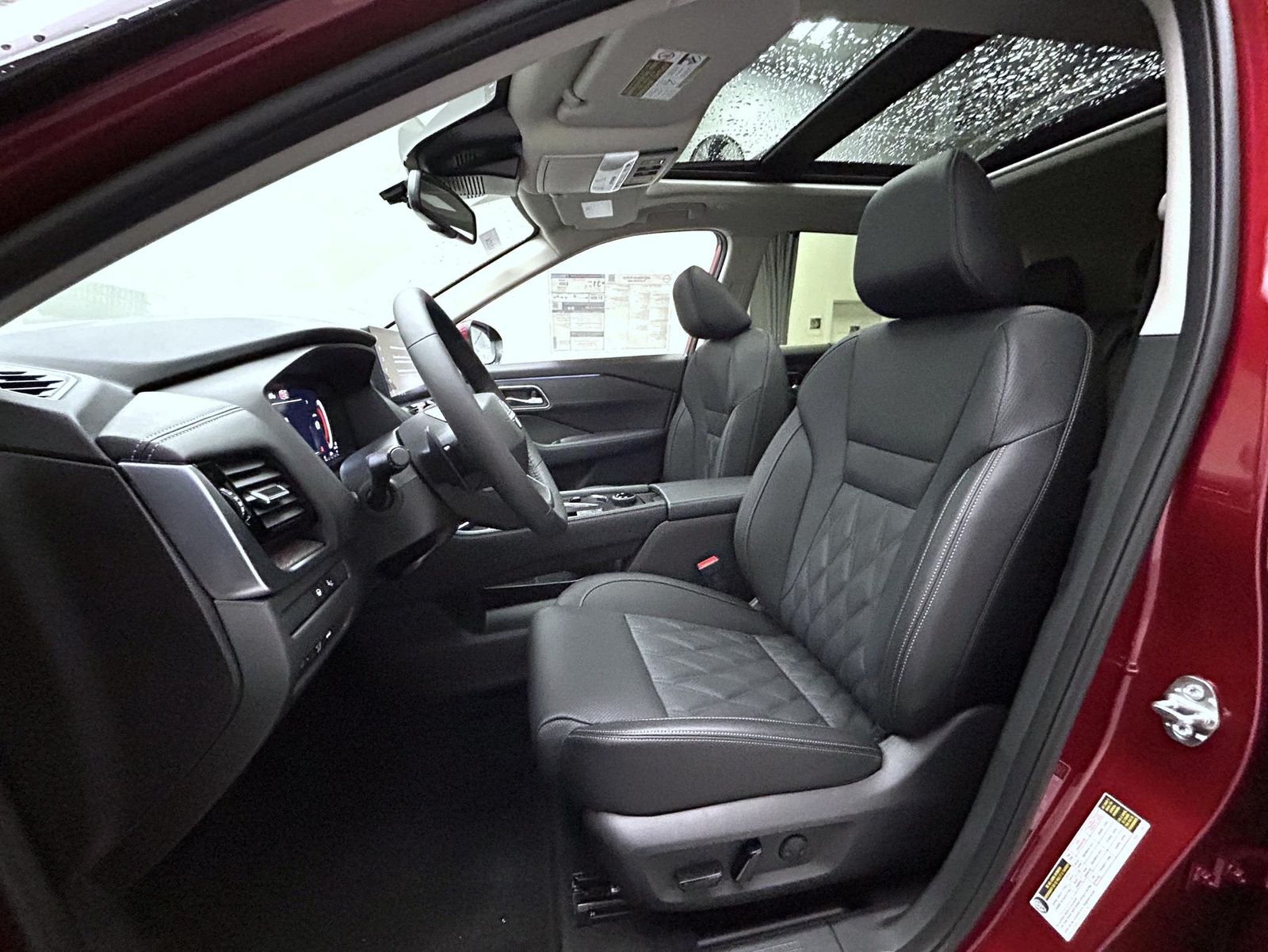 2026 Nissan Rogue Platinum photo 10