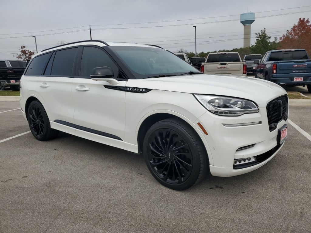2023 Lincoln Aviator Reserve's photo