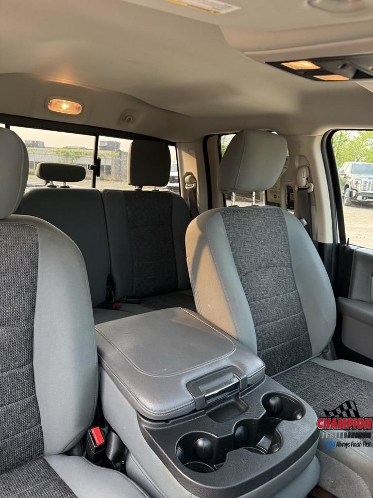 2019 Ram 1500 Classic SLT photo 27