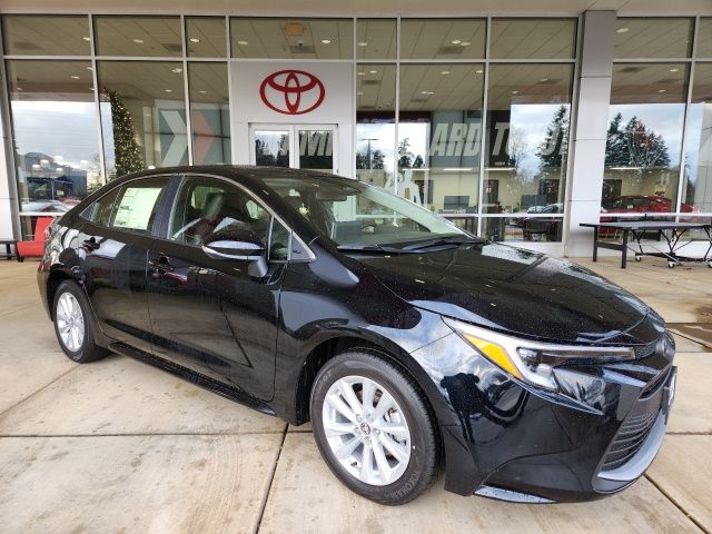 2026 Toyota Corolla XLE's photo