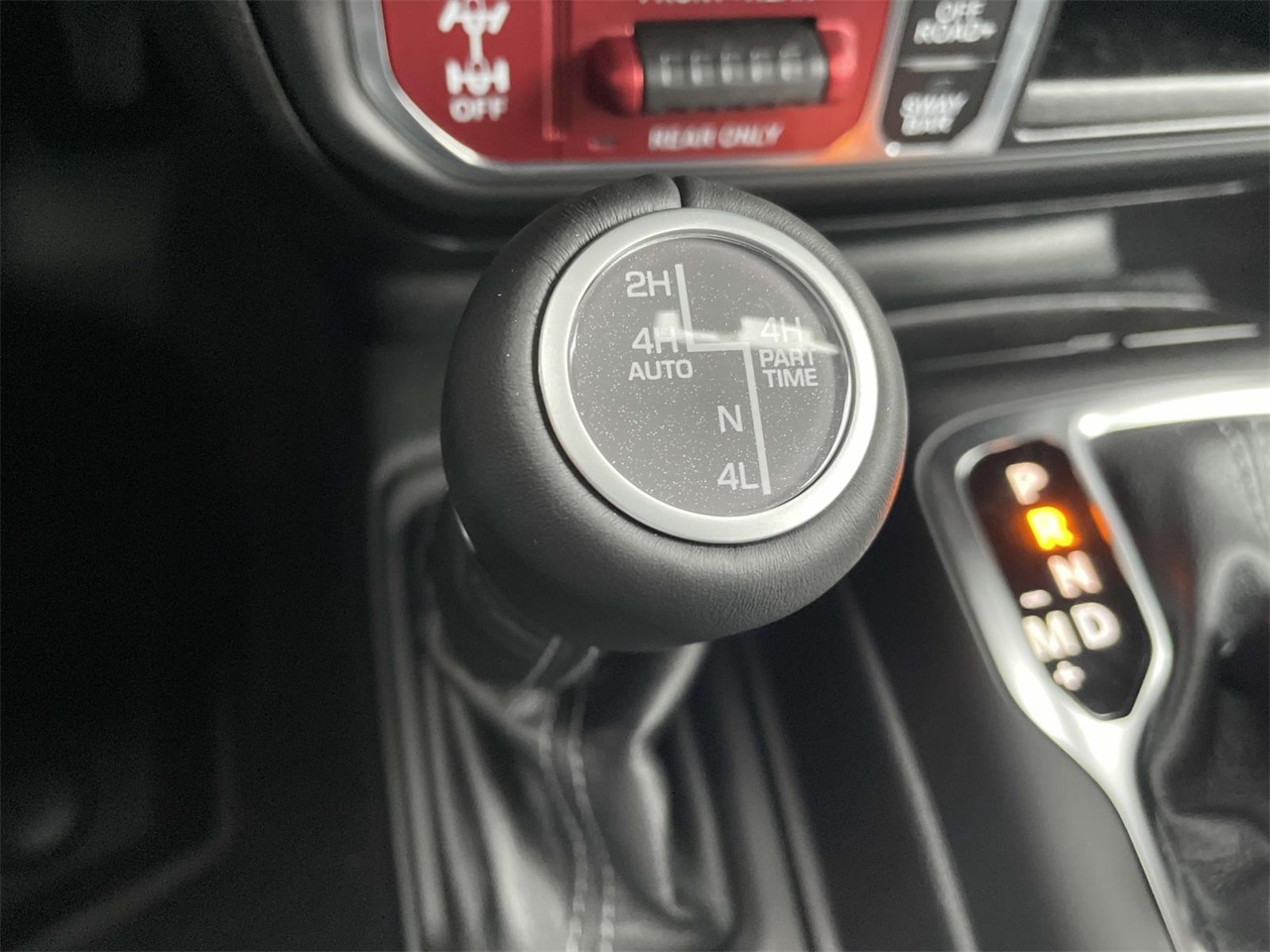 2025 Jeep Wrangler Rubicon X photo 18