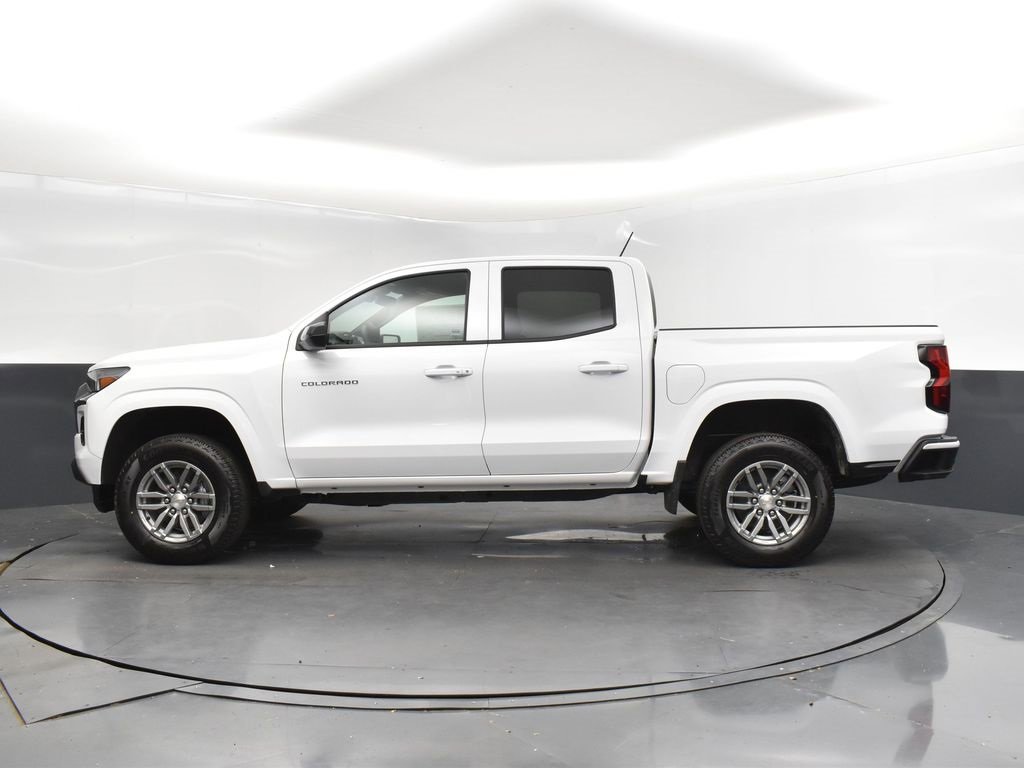 2025 Chevrolet Colorado Work Truck LT photo 4