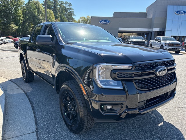 2025 Ford Ranger XLT photo 2