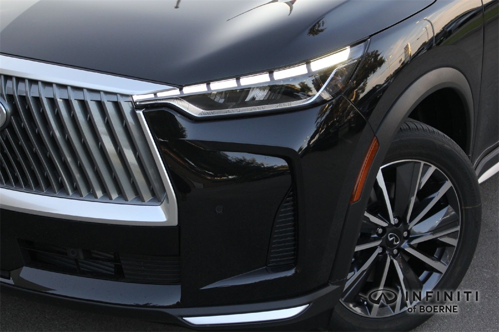 2026 Infiniti QX60 Luxe photo 2