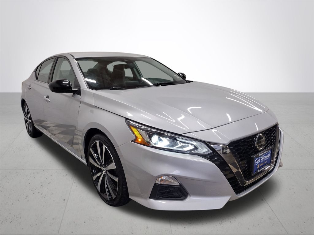 2021 Nissan Altima 2.5 SR photo 2