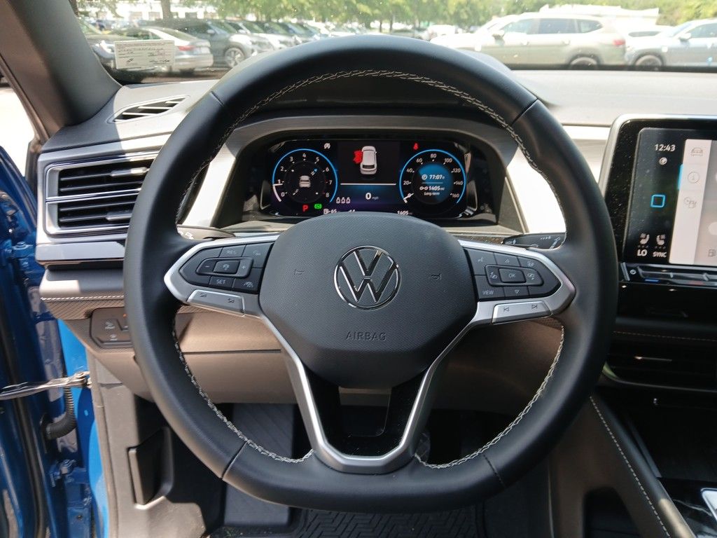 2025 Volkswagen Atlas Cross Sport SE Technology photo 15