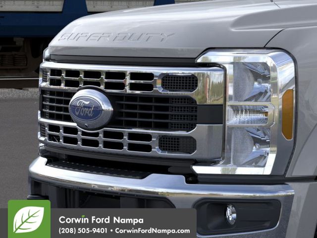2026 Ford F-450 photo 16