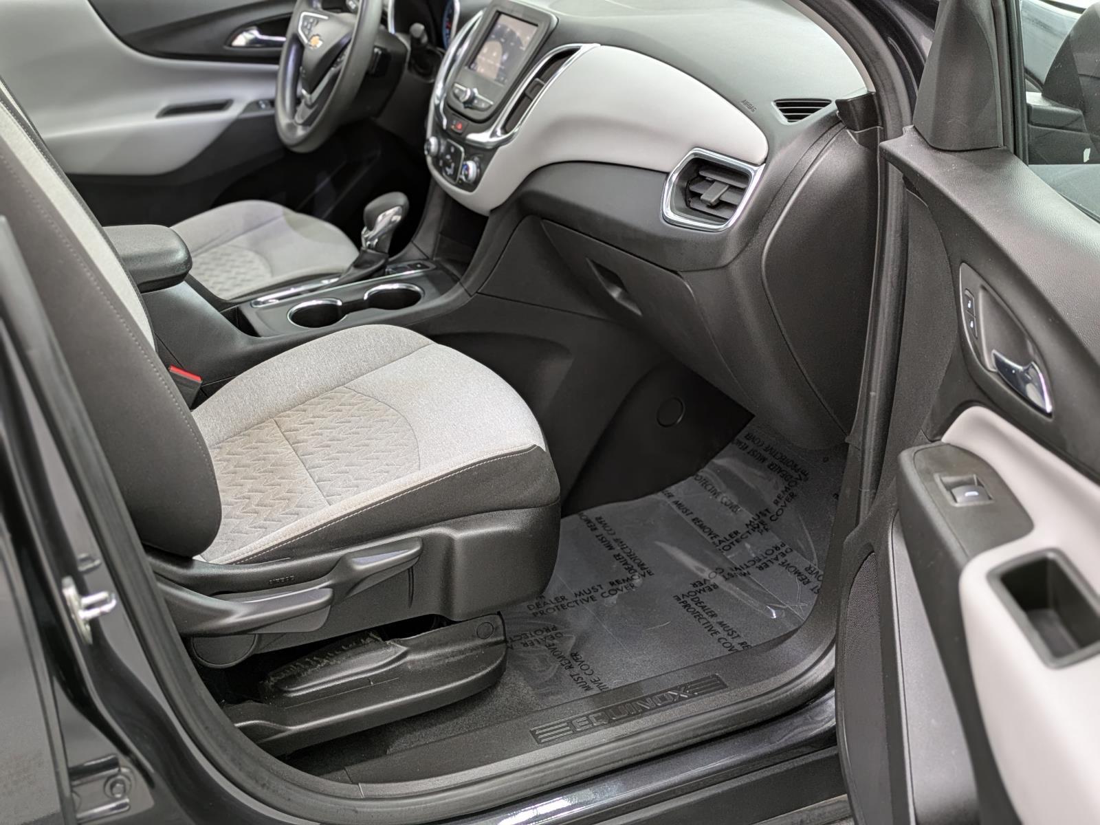 2022 Chevrolet Equinox LS photo 15