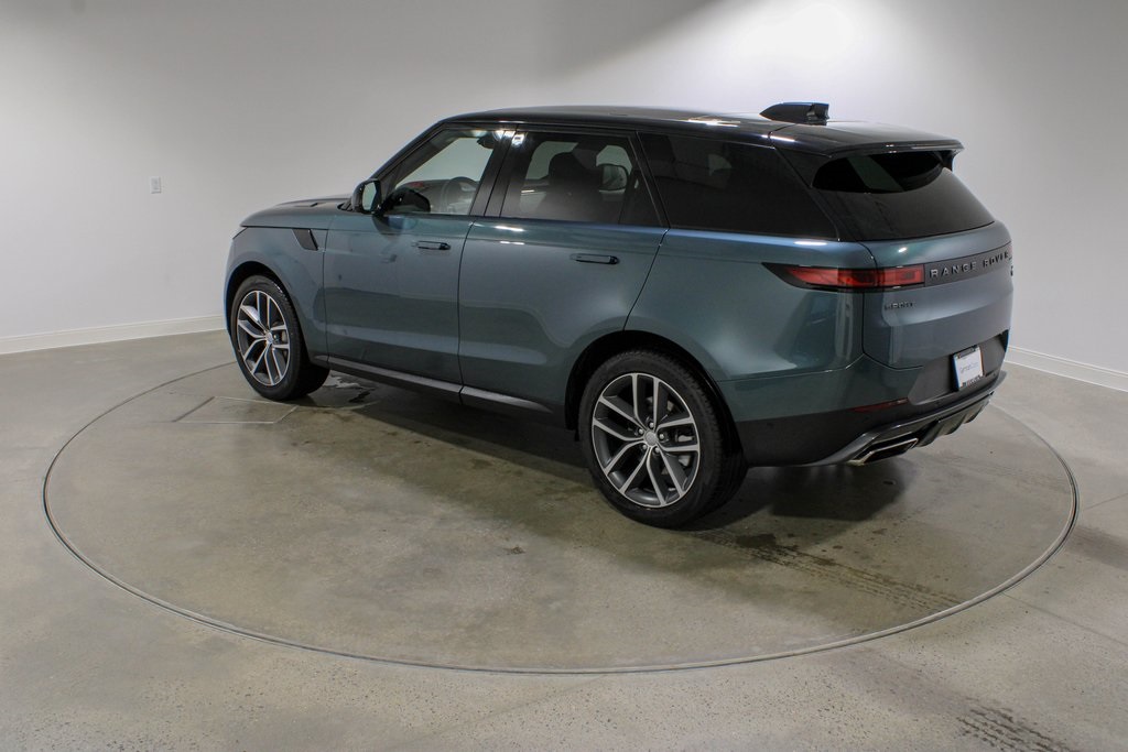 2023 Land Rover Range Rover Sport SE photo 3