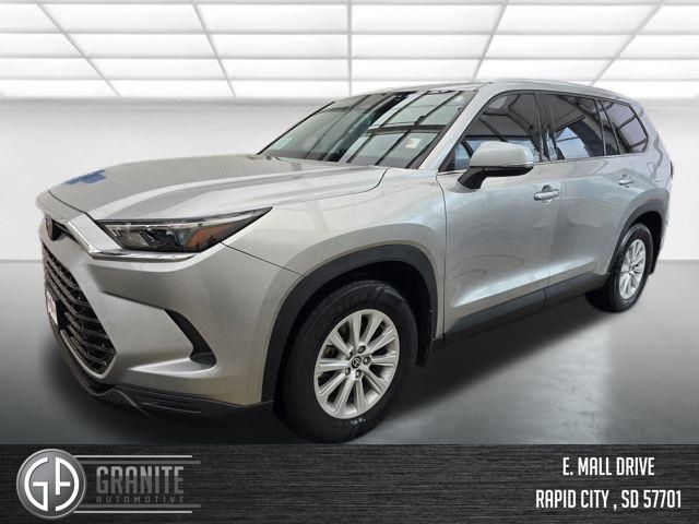 2024 Toyota Grand Highlander XLE's photo