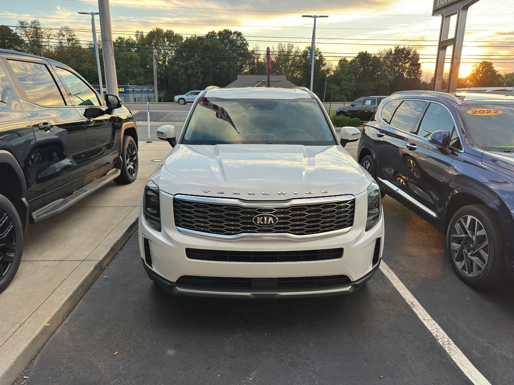 2020 Kia Telluride S photo 2