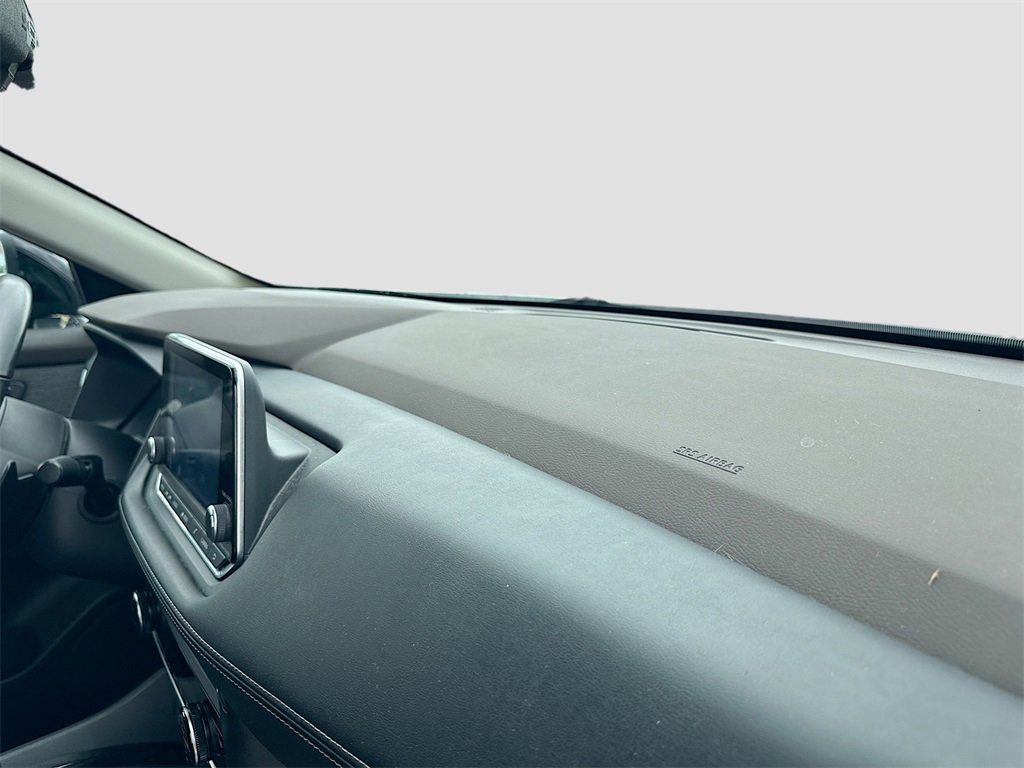2022 Nissan Rogue S photo 29