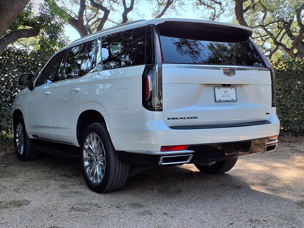 2023 Cadillac Escalade Premium Luxury photo 3