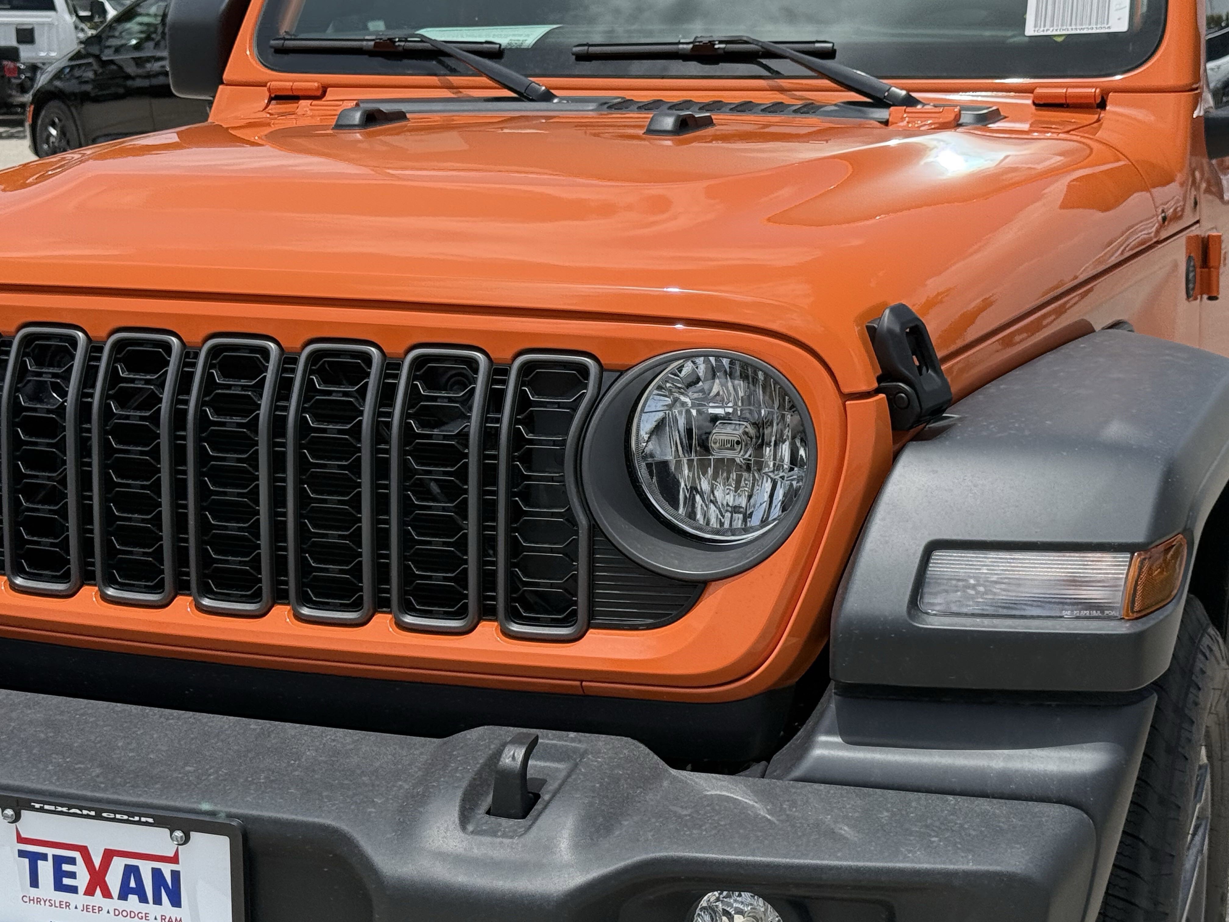 2025 Jeep Wrangler Sport S photo 3