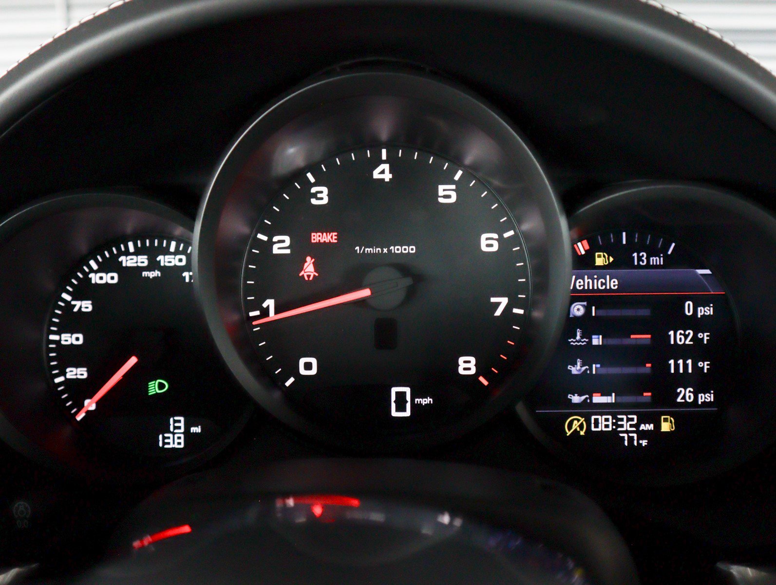 2025 Porsche Cayman photo 15