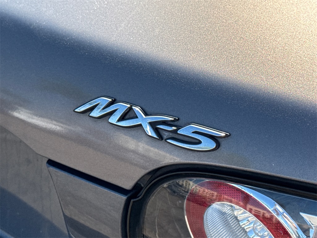 2008 Mazda MX-5 Miata Miata Touring photo 8
