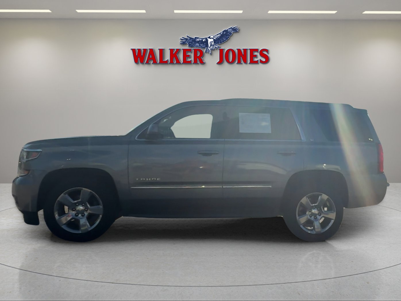 2020 Chevrolet Tahoe LT photo 5