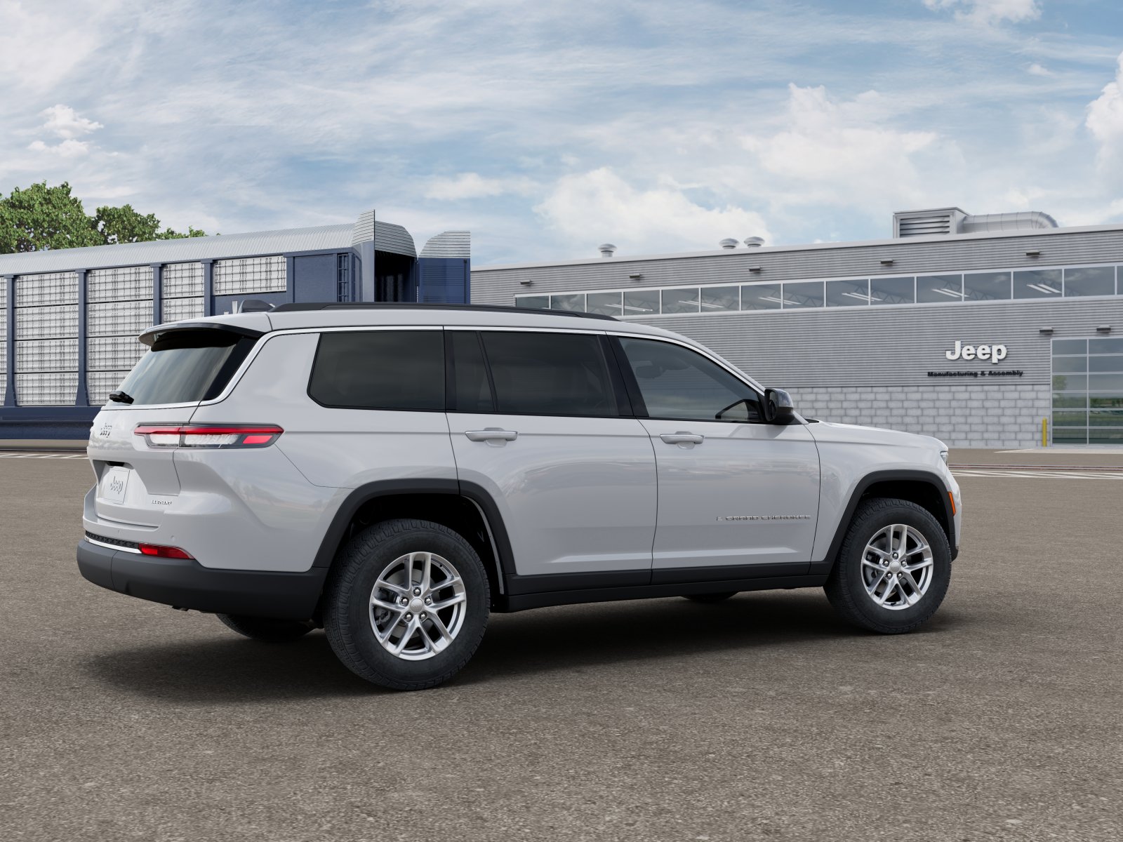 2025 Jeep Grand Cherokee Laredo Altitude photo 3