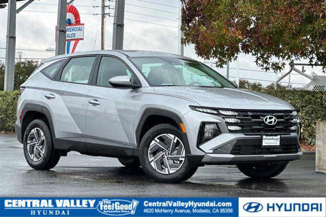 2026 Hyundai Tucson Blue SE's photo