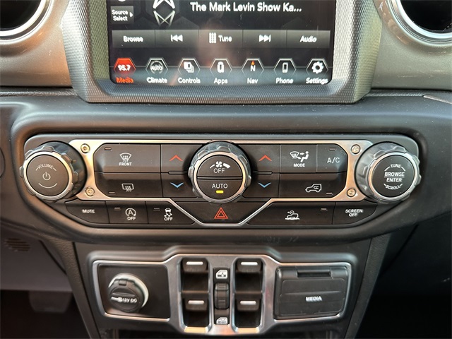 2023 Jeep Gladiator Overland photo 21