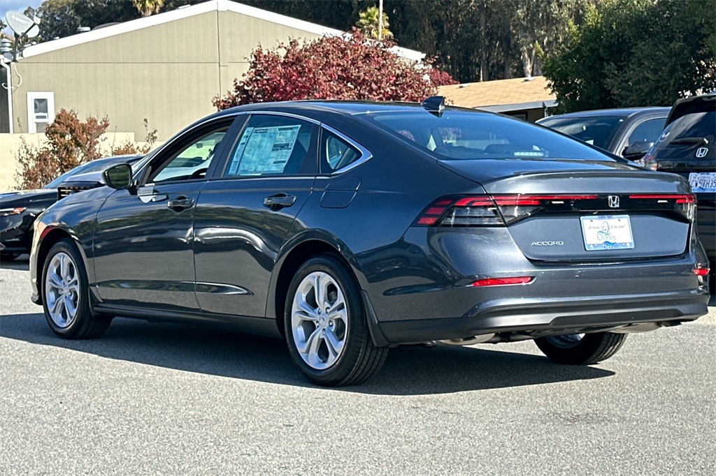 2025 Honda Accord LX photo 3