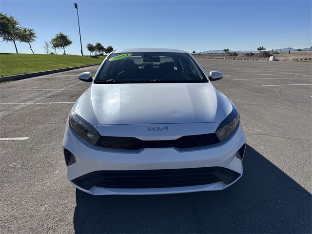 2023 Kia Forte LXS photo 2
