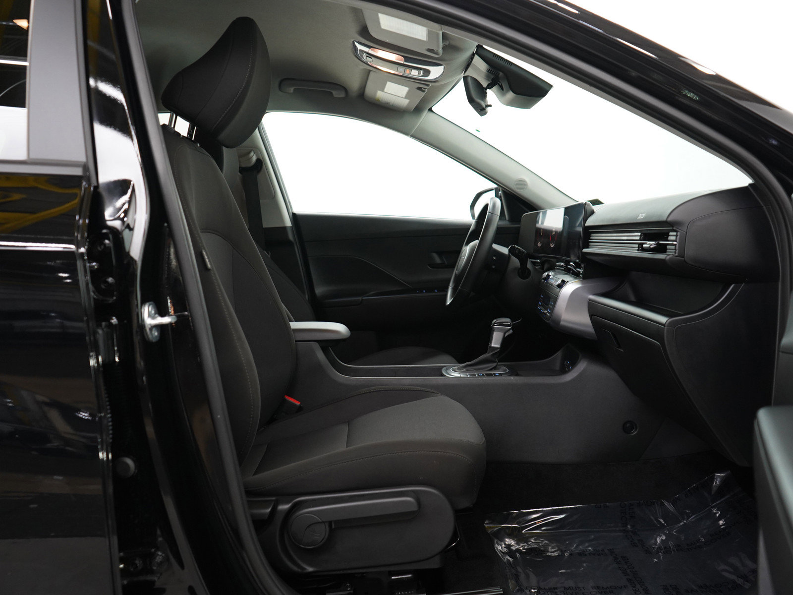 2025 Hyundai Kona SEL photo 10