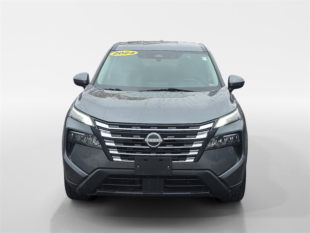 2024 Nissan Rogue SV photo 2