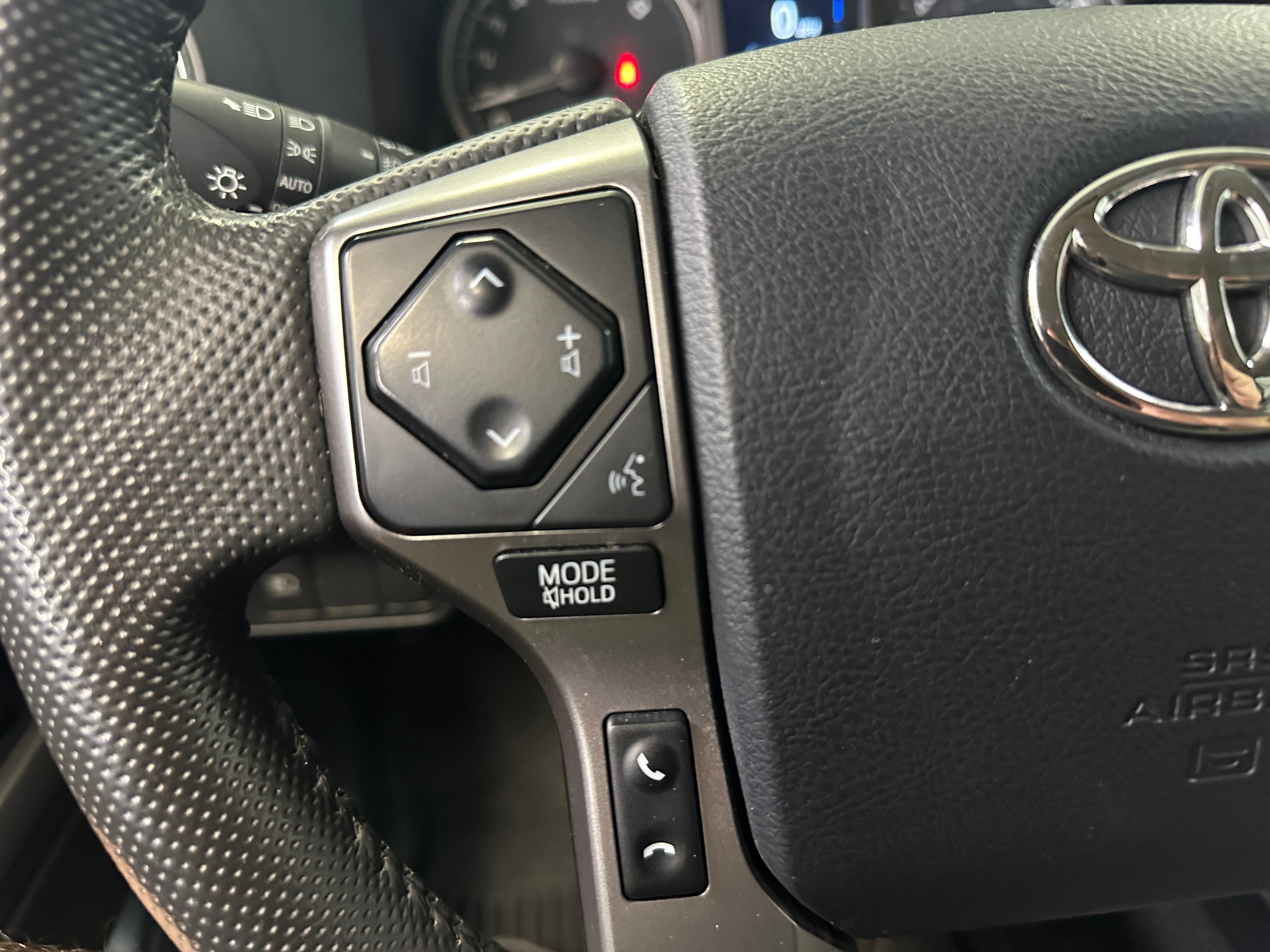 2023 Toyota Tacoma SR5 photo 4