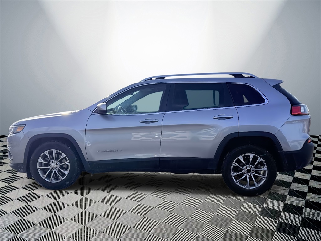 Used 2019 Jeep Cherokee Latitude Plus with VIN 1C4PJLLB9KD154342 for sale in Pinckney, MI