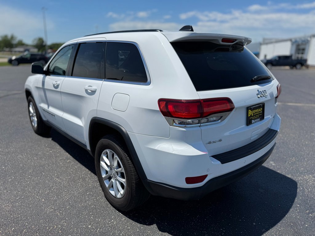 2022 Jeep Cherokee Laredo X photo 3