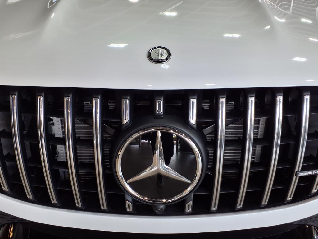 2025 Mercedes Benz GLS AMG 63 4MATIC photo 3