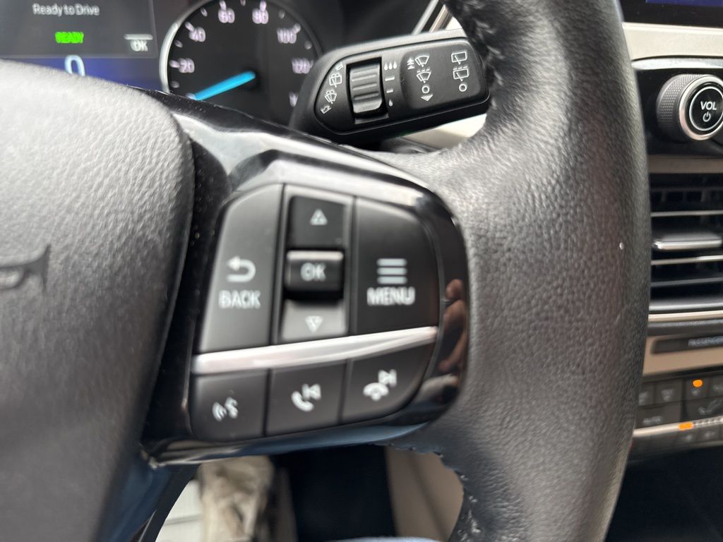 2021 Ford Escape Hybrid SEL photo 22