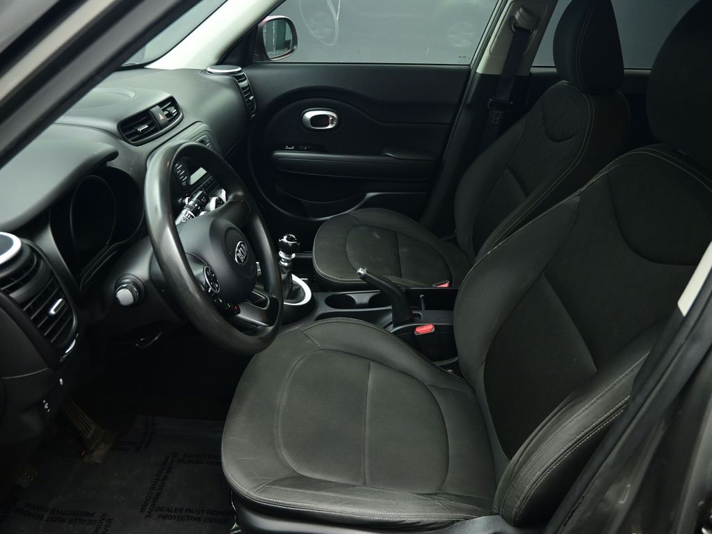 2015 Kia Soul Base photo 16