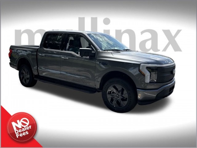 2025 Ford F-150 Lightning Flash's photo